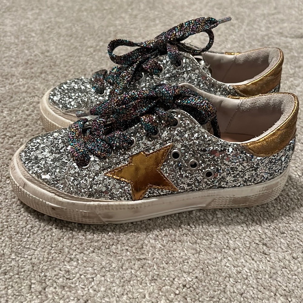 Girls golden goose size 29. Gently used. In amazing condition. So cute!